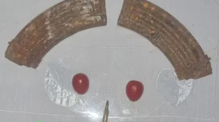הח"כ שעיצב יצירת אומנות מחומרים שנותרו מהטבח