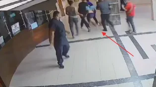 תיעוד נדיר של הברחת החטופים בבית החולים שיפא