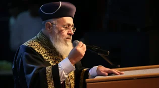"חשוב ללכת": הראשל"צ הגר"י יוסף שליט"א בקריאה לכל הרבנים