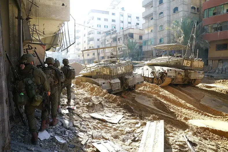 פעילות צה"ל ברצועה: 300 מטרות חמאס הותקפו מהאוויר פעילות צה"ל ברצועה: 300 מטרות חמאס הותקפו מהאוויר