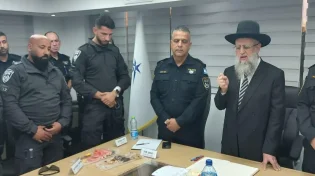 תחת אש: הגאון רבי דוד יוסף חיזק את הלוחמים והמפונים