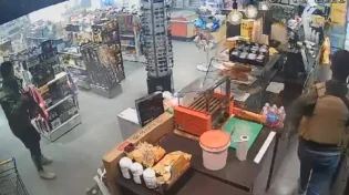 העובד שהתחבא עם חברו במקרר וניצל מהטבח: "שמענו את המחבלים"