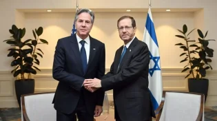 הרצוג לבלינקן: מצפים לשחרור כל החטופים, כולל משפחת ביבס