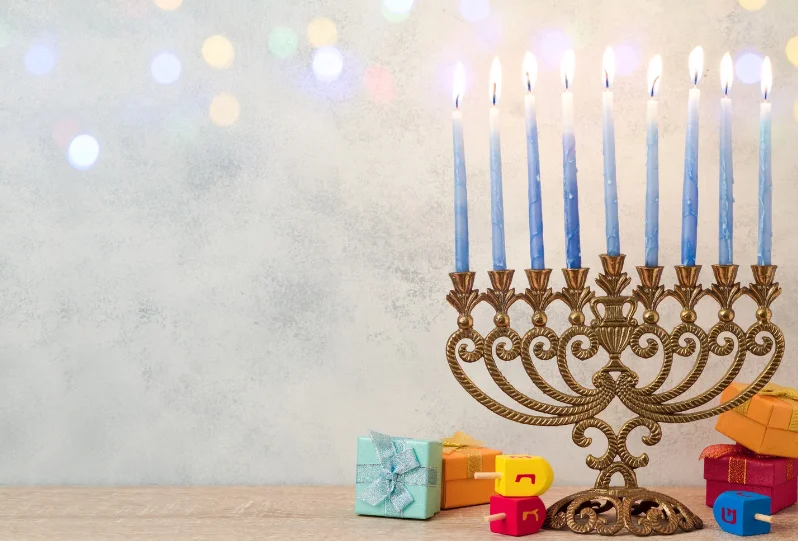 3 סגולות מדהימות לעשות אחרי הדלקת החנוכייה 3 סגולות מדהימות לעשות אחרי הדלקת החנוכייה