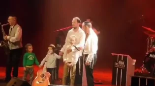 "שערי שמים פתח": היתומים ביקשו לבצע את השיר המרגש עם קמפה