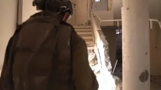 צפו: זה מה שנמצא מעל אחד המסגדים בעזה