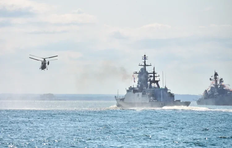 טיל ימי מתימן פגע בספינת משא בדרך לאשדוד 