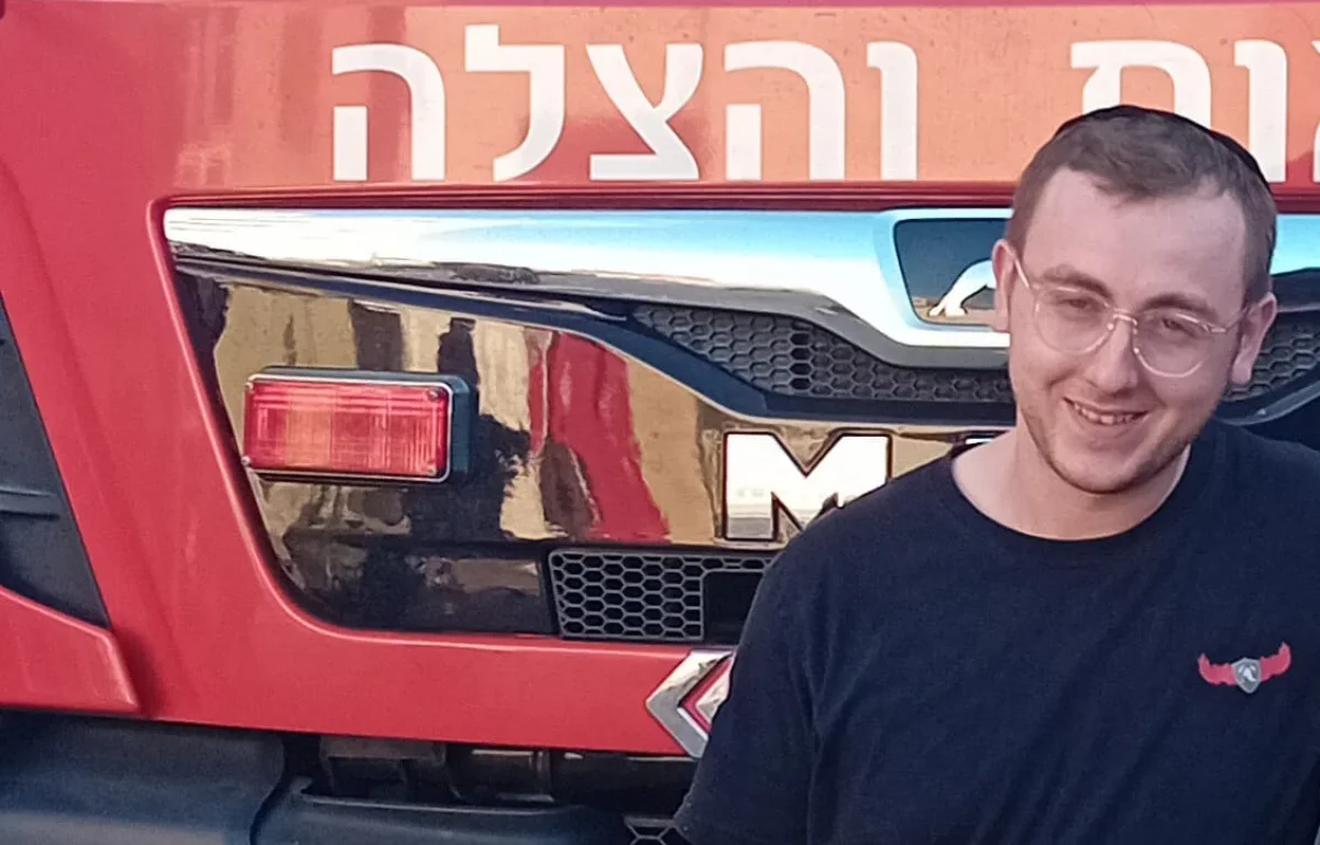 הצעדים להישמר מדליקות: מתנדב השירות האזרחי בהוראות נחוצות