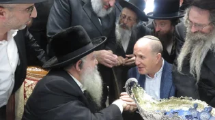 "שומר על התורה והשבת": רבי רפאל אבוחצירא שיבח את ראש העיר