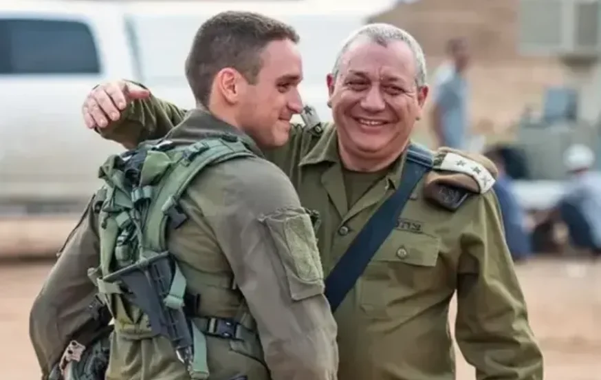בצל השכול: השר אייזנקוט פנה אל צוות בנו באזכרה במסר מצמרר בצל השכול: השר אייזנקוט פנה אל צוות בנו באזכרה במסר מצמרר