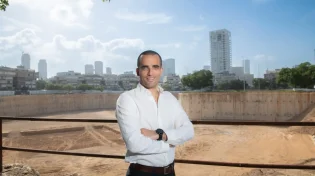 כלכלה: עסקאות ענק והתעוררות של קבוצות רכישה על רקע המצב