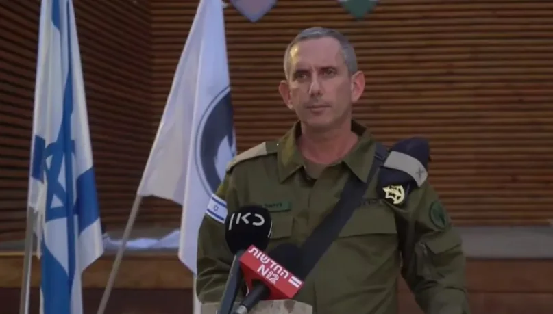 דובר צה"ל בפנייה לחטופים: "עושים הכל. לא ננוח עד שתשובו" 