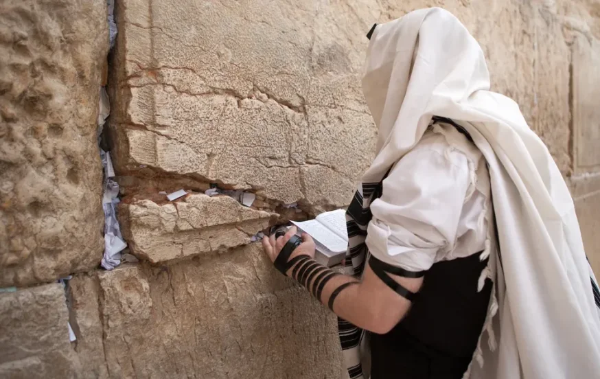 האם מותר לשתות בצום עשרה בטבת? האם מותר לאכול בצום עשרה בטבת? האם מותר לשתות בצום עשרה בטבת? האם מותר לאכול בצום עשרה בטבת?