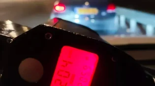 מהירות שיא: נהג נעצר נוסע בשכרות במהירות של 204 קמ"ש