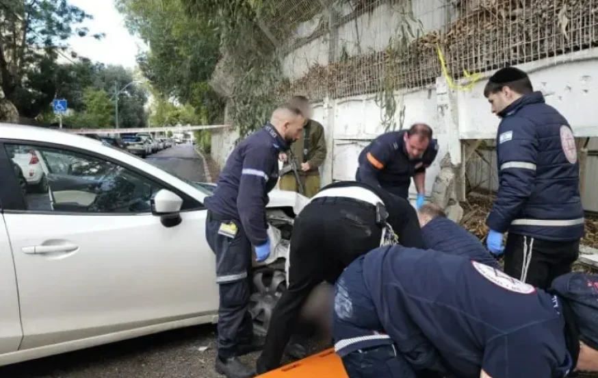 כוחות הצלה בזירת הפיגוע בחיפה כוחות הצלה בזירת הפיגוע בחיפה
