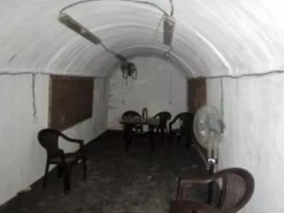 תיעוד מפנים המנהרה