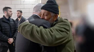"דוגמא ומופת": נתניהו הגיע לניחום אבלים ברהט