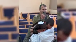 תיעוד מרגש: מתנת בר המצווה - אבא חי