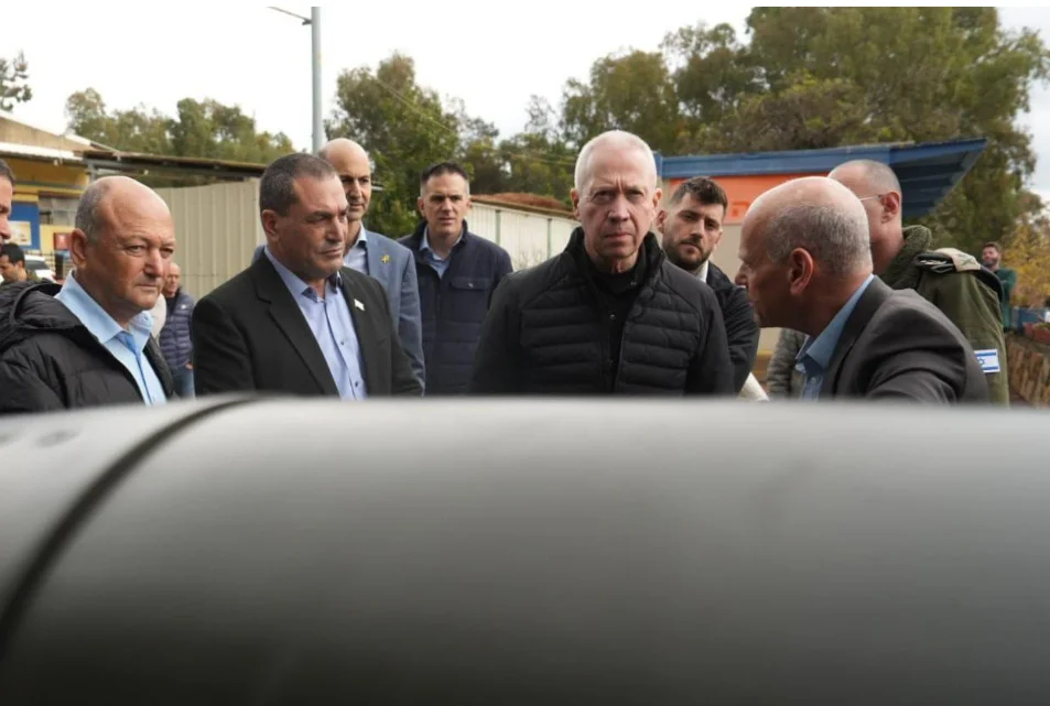 שר הביטחון יואב גלנט בביקור ב"אלביט מערכות"