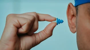 חדדו את האוזניים, ה׳ מדבר אתכם