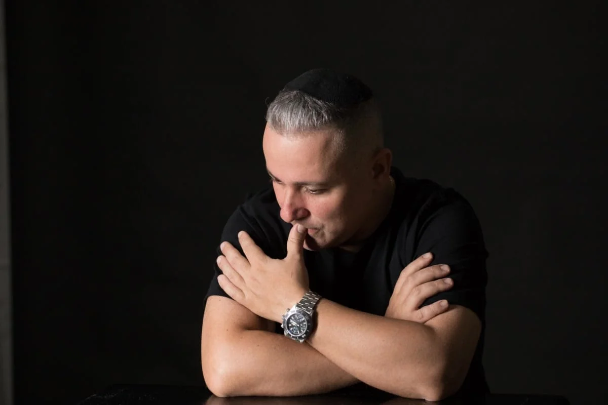 יניב בן משיח - "חזור אליי" יניב בן משיח - "חזור אליי"