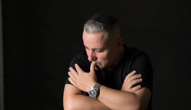 יניב בן משיח מחדש את התפילה: "חזור אליי"