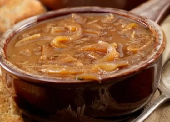 מרק בצל בטעם אגדי ללא טיפת גבינה מרק בצל בטעם אגדי ללא טיפת גבינה