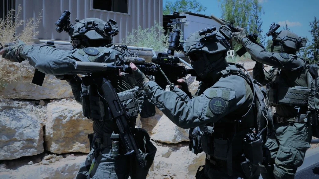 לוחמי הימ"מ. ניהלו מבצע הירואי תחת אש לוחמי הימ"מ. ניהלו מבצע הירואי תחת אש