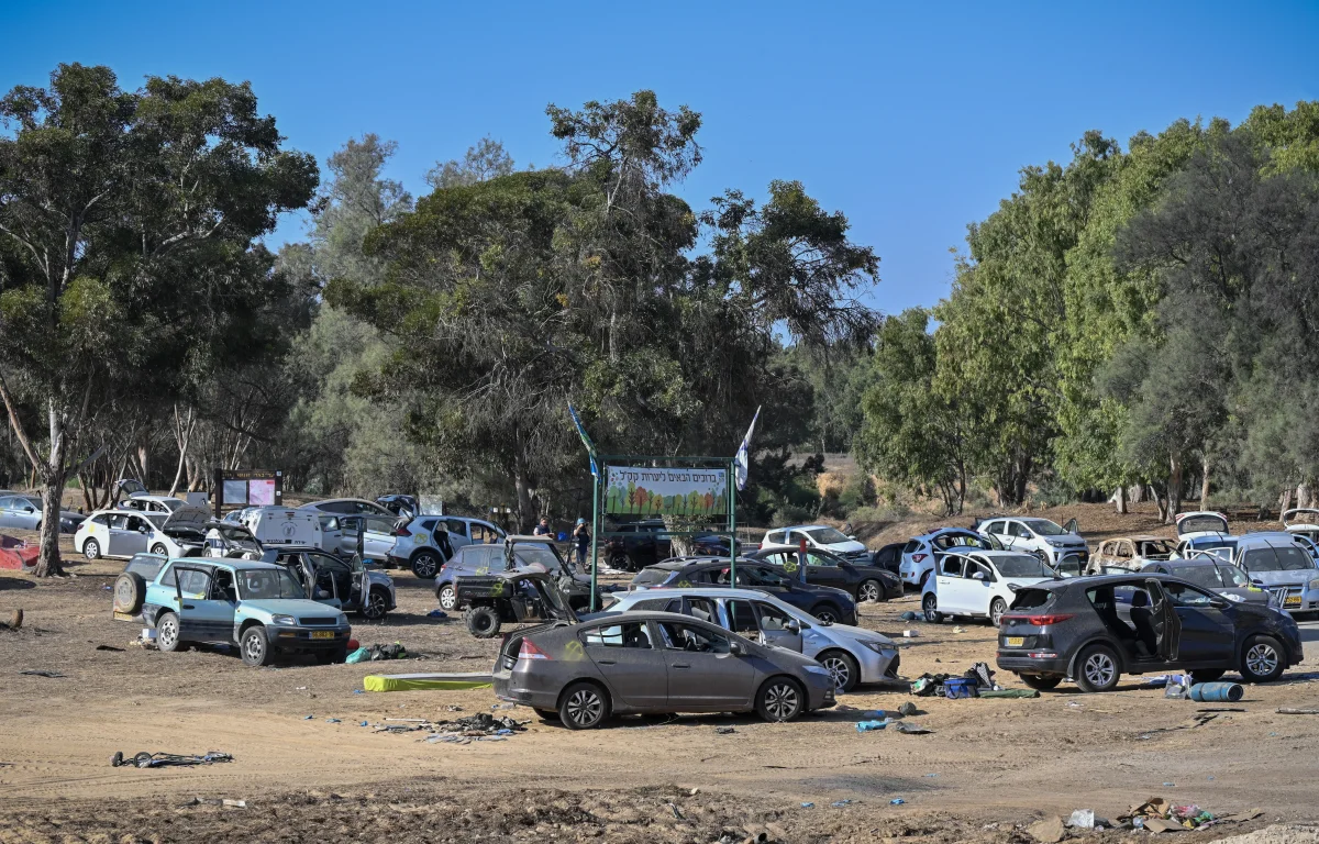 הרכבים הנטושים בחניון ברעים, שם התקיימה המסיבה