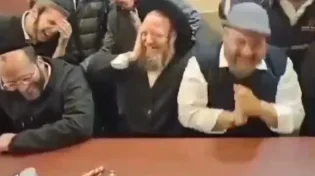 משעשע: חברי השיעור הדגימו איך מרבים בשמחה