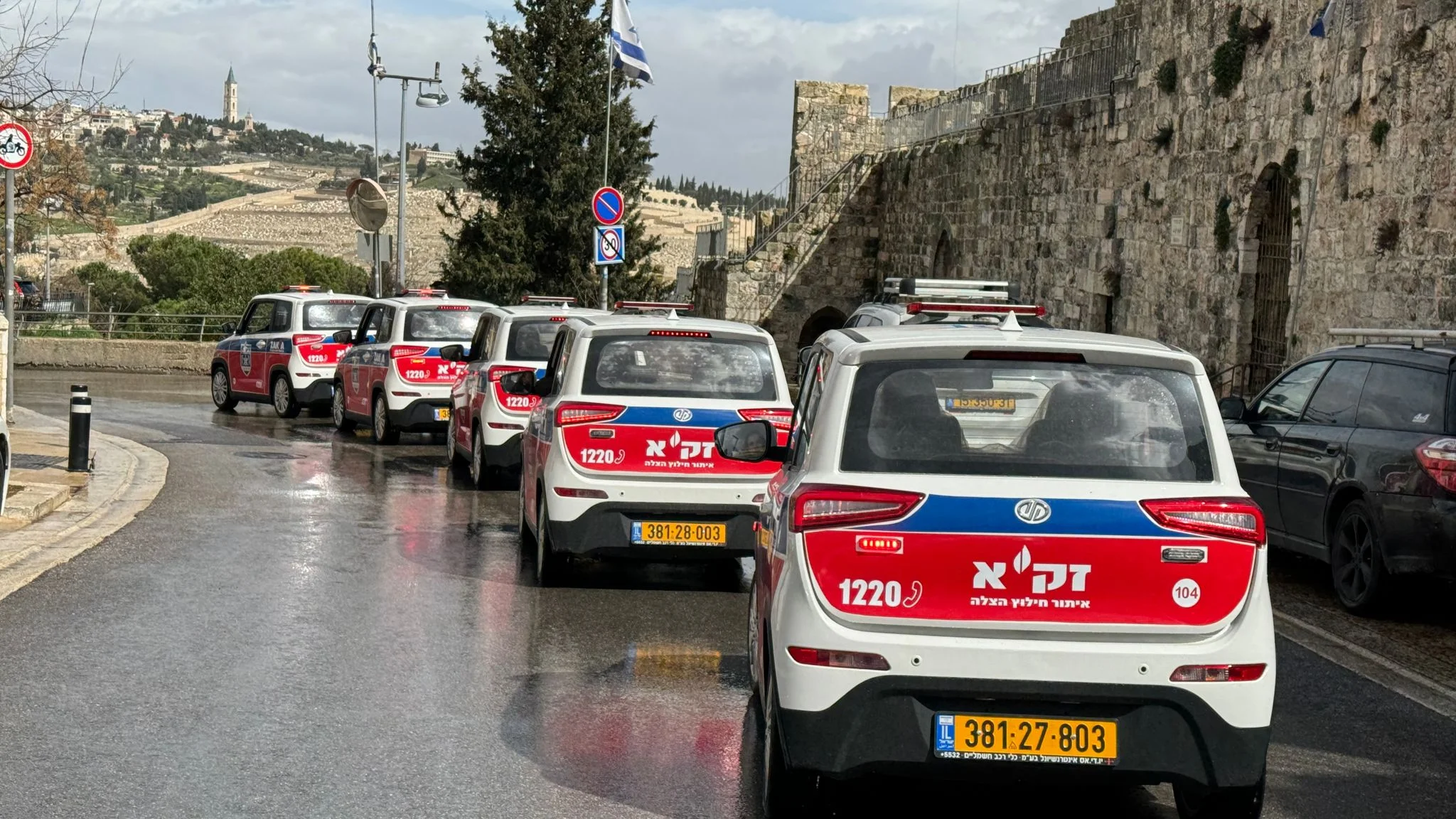 לאחר הקידוש השם הגדול: חמישה "בימבולנסים" נתרמו לזק"א