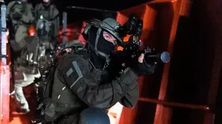 צפו: שייטת 13 בפעילות בתוך בית חולים שיפא