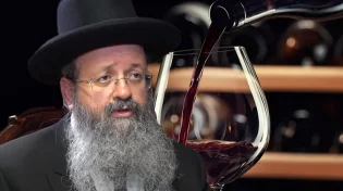 "מי שיודע שהיין יגרום לו לשכרות שלא ייגע בזה"