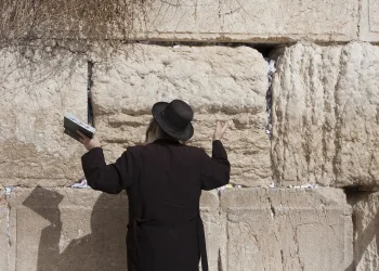 חשיפה מרתקת: סוד הארת פורים מהחיד"א לגאולת ישראל