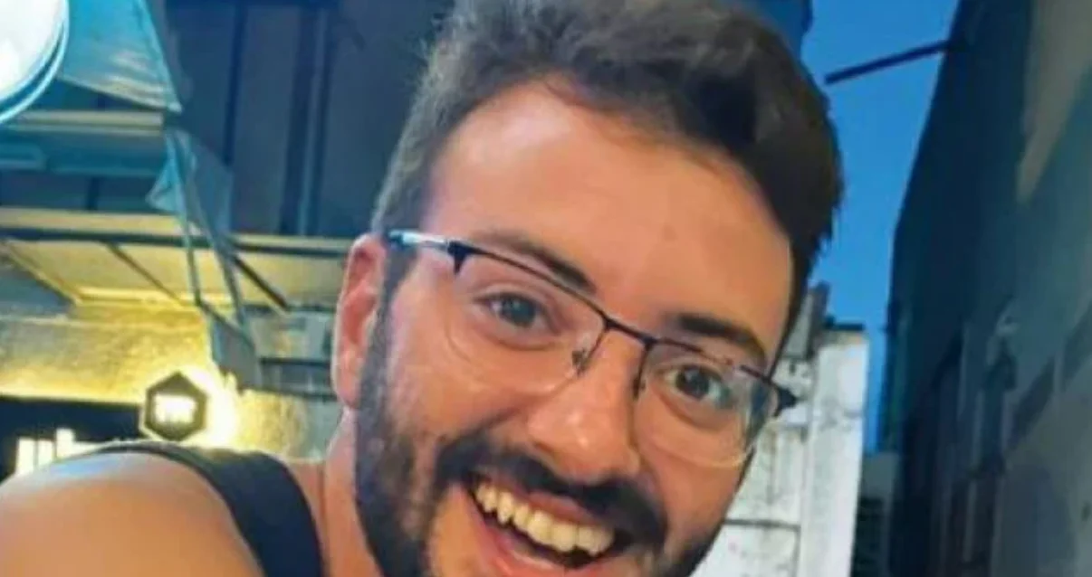 החטוף אלון שמריז ז"ל, שנורה בשוגג מאש כוחותינו בעזה החטוף אלון שמריז ז"ל, שנורה בשוגג מאש כוחותינו בעזה