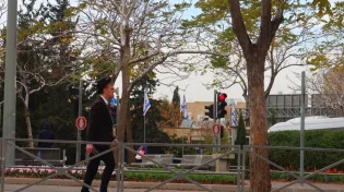 איפה כתוב "איש איש באמונתו יחיה"?