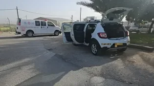 שלושה פצועים בפיגוע ירי בבקעת הירדן, מרדף אחרי המחבל