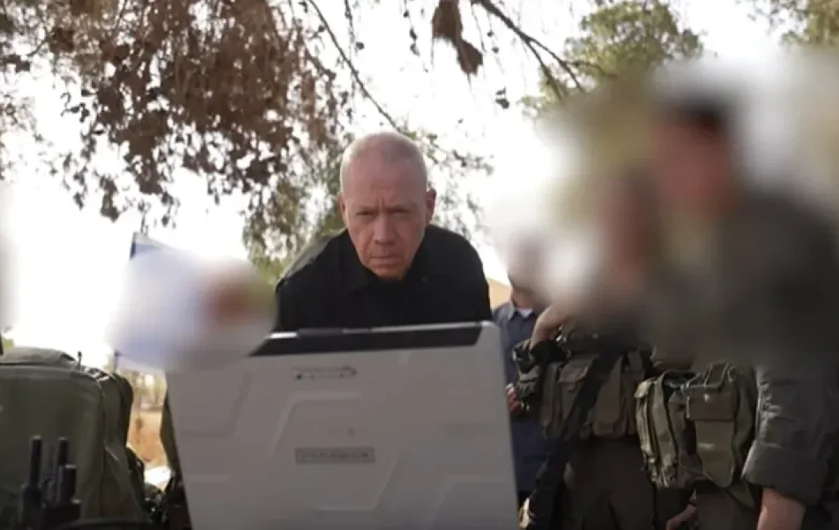 השר גלנט בביקור במפקדת אוגדה 98. השר גלנט בביקור במפקדת אוגדה 98.