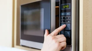 האם מיקרוגל זה מסוכן ומזיק לבריאות? 