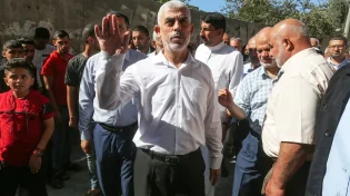 יחיא סינוואר שהסתתר במנהרות משמחת תורה שב לשטח