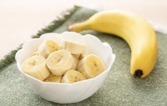 רופא מזהיר מפני אכילת בננות על קיבה ריקה, ו'על הבוקר' 