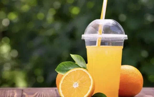 למה כדאי לשתות מיץ תפוזים טבעי בכל יום? גם אנחנו התקשינו להאמין למה כדאי לשתות מיץ תפוזים טבעי בכל יום? גם אנחנו התקשינו להאמין