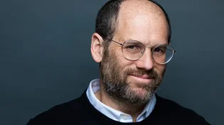 השיר של המפונים: אהרן רזאל - "אתגעגע לכאן"