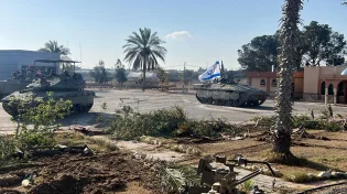 דגל ישראל הונף: לוחמינו השתלטו על מעבר רפיח בצד העזתי