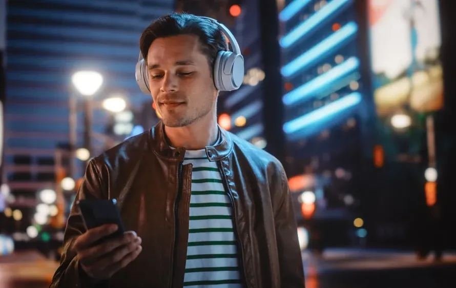 האם מותר לשמוע שירים בספירת העומר? האם מותר לשמוע שירים בספירת העומר?