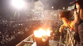 ההדלקה המרכזית עם הגה"צ רבי אלימלך בידרמן בשידור חוזר