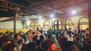 ל"ג בעומר באומן: מאות משתתפים בהדלקה לכבוד רשב"י