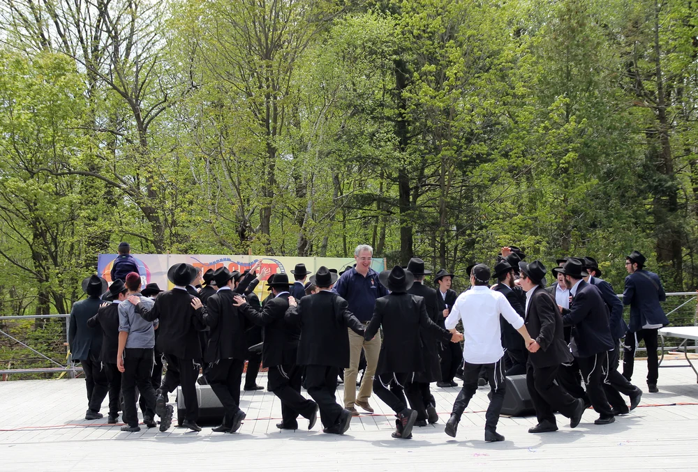 האם מותר להתחתן בל"ג בעומר? האם מותר להתחתן בל"ג בעומר?