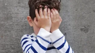 איך מלמדים את הילדים להתמודד עם חרדות ופחדים?