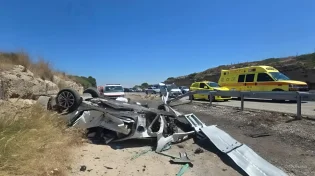 הקטל בכבישים: בן 18 נהרג מפגיעת רכב בכביש 2 